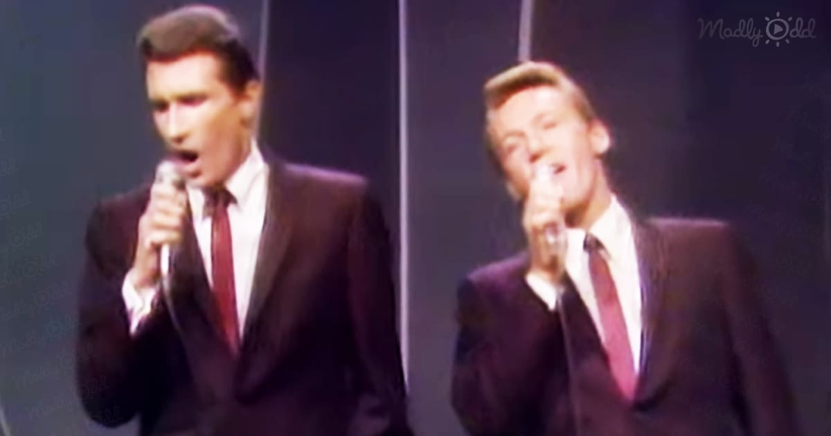 Righteous Brothers 'You'll Never Walk Alone' on The Ed Sullivan Show