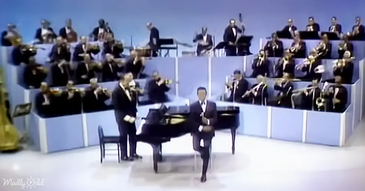 Mathis graces 1969 with mesmerizing ‘Moon River’ melodies - Country Bucket