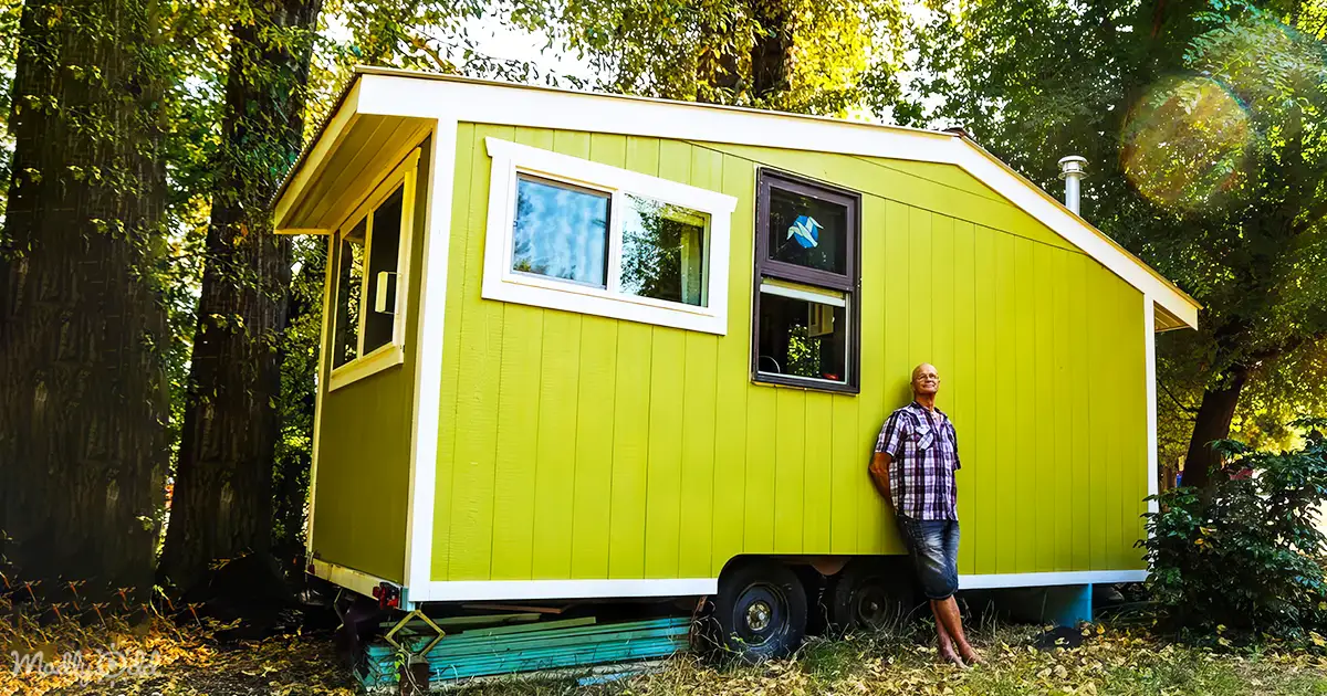 Image showcasing Living Off-Grid: What It's Actually Like - Insteading